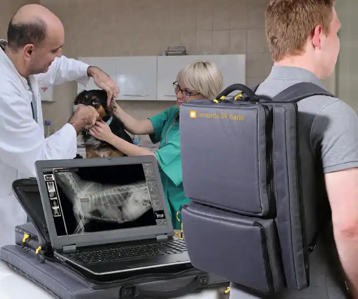 Leonardo DR nano - mochila de rayos X superligera especial para uso en exteriores y espacios reducidos.